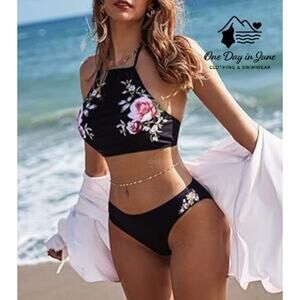 Ekouaer High Neck Halter Bikini Swimsuit Size M